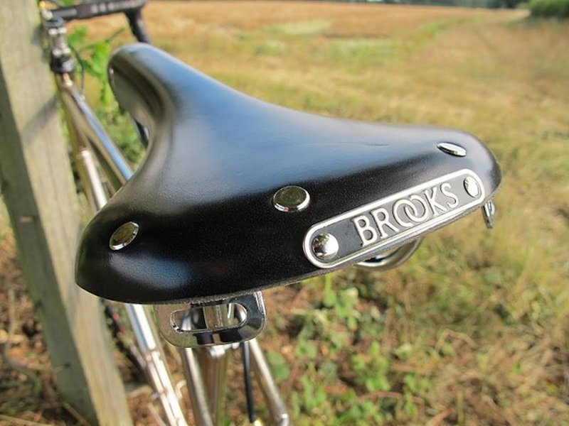 B15-Swallow-bike-saddle-by-Brooks