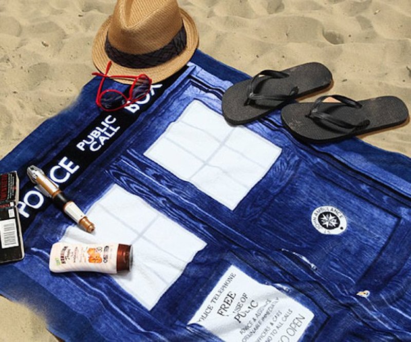 Doctor-Who-Tardis-Beach-Towel