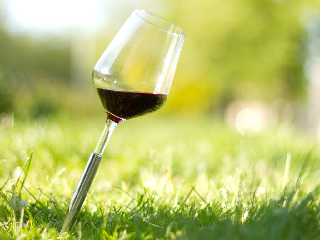 Pointer Wine Glass
